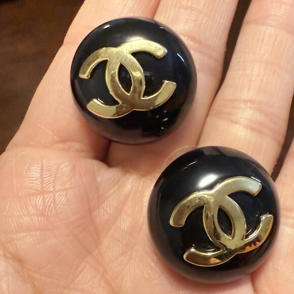 Authentic CHANEL Earrings Black Gold Made in France Authenticated Like New - Picture 1 of 9
